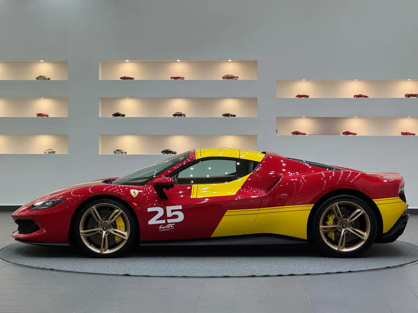 Ferrari 296 GTS *360°*JBL*Lift*Passenger*Sitzkühlung* Rot - 2