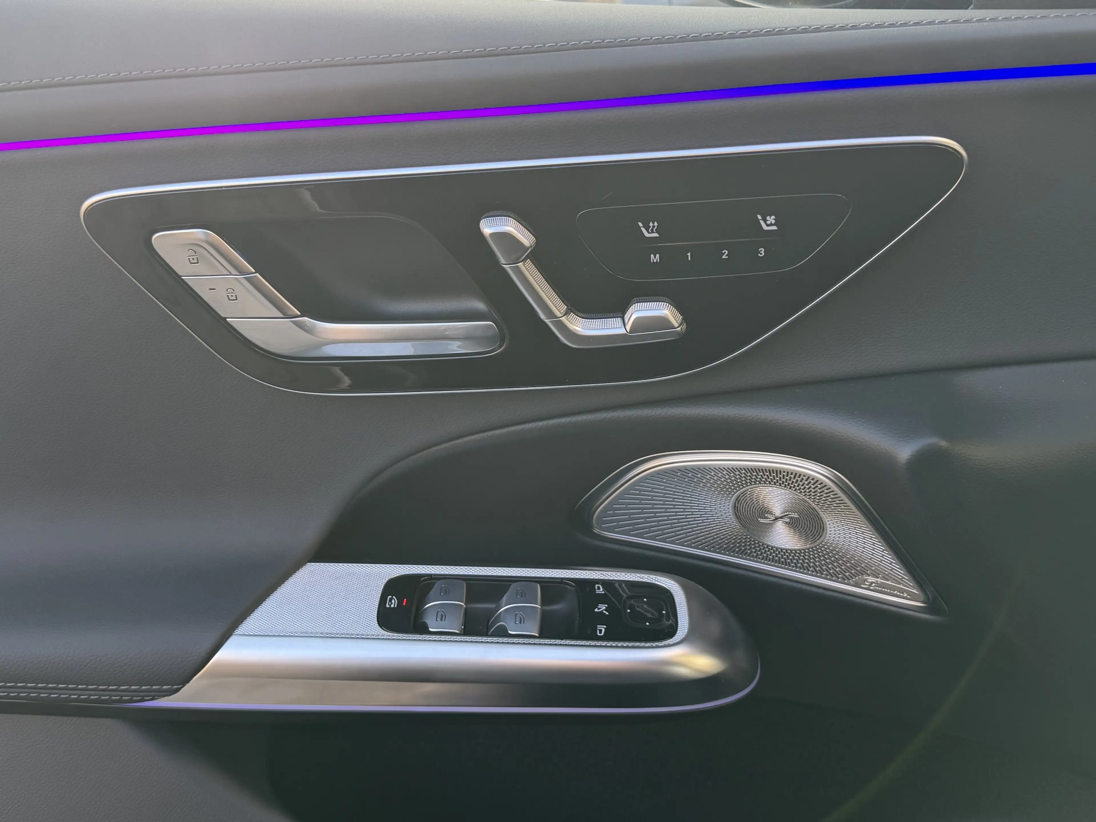 Mercedes-Benz E 450 d 4M 9G AIRMATIC HAL HUD DTR+ BURMESTE 4D — photo 11