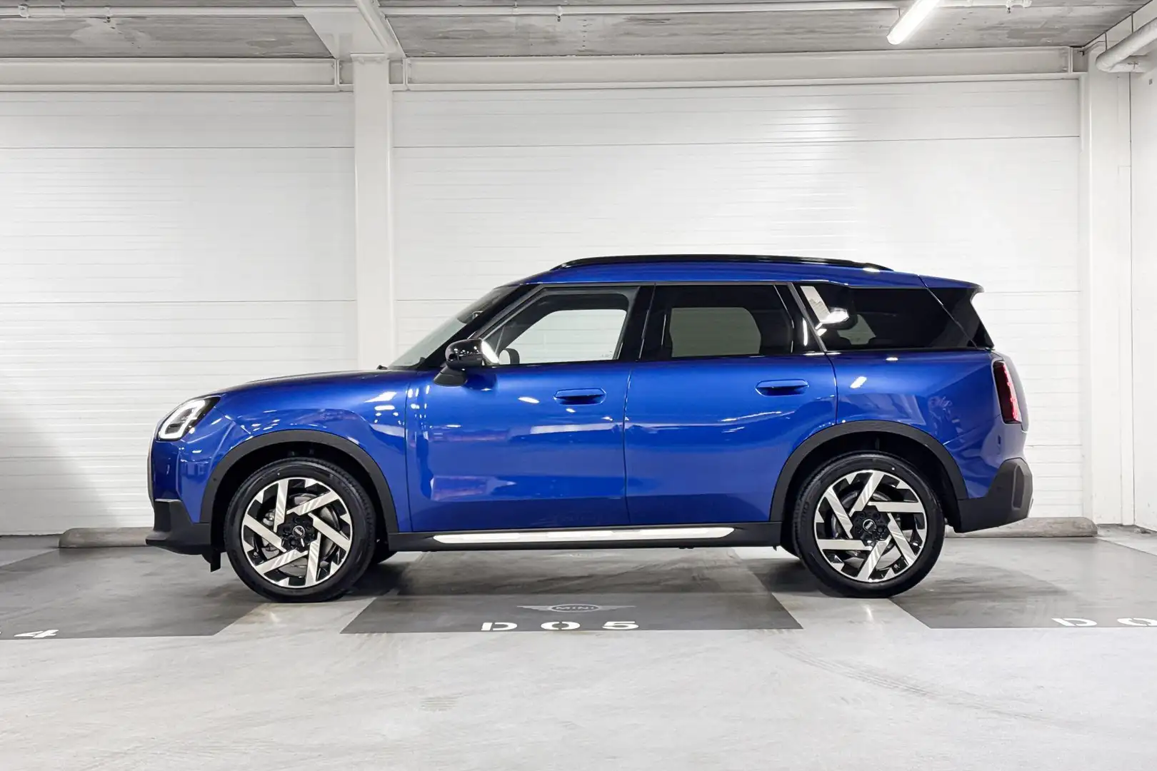 MINI Countryman C | Favoured Uitvoering | Pakket M | 19" Kaleido Spo Bleu - 2