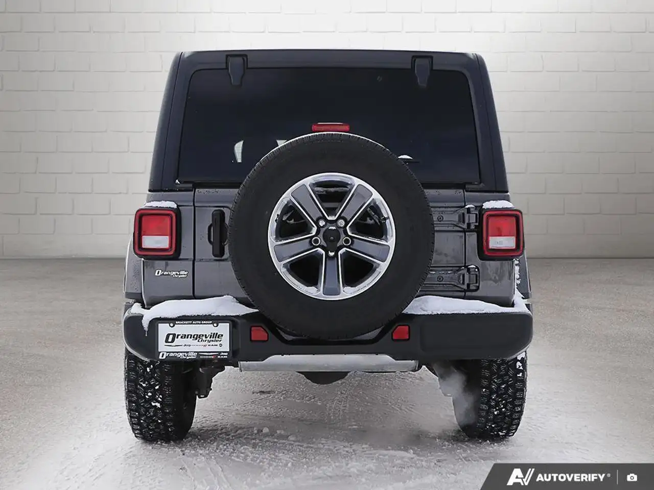 Jeep Wrangler снимка Jeep Wrangler