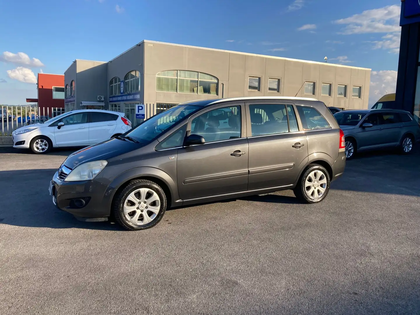 Opel Zafira 1.6 t. Cosmo ecoM 150cv Grigio - 2