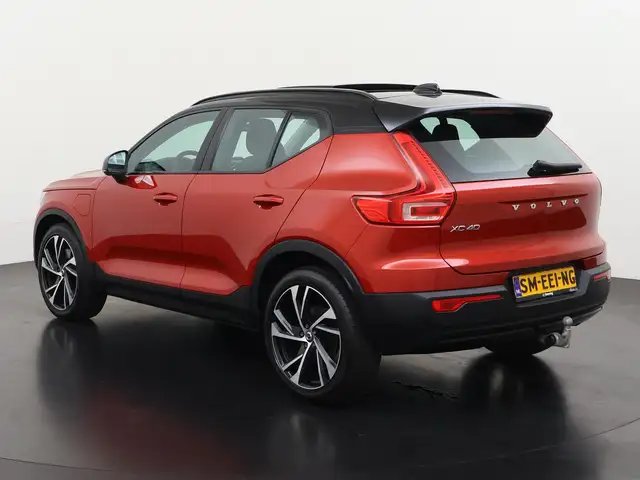 Volvo XC40 view 8