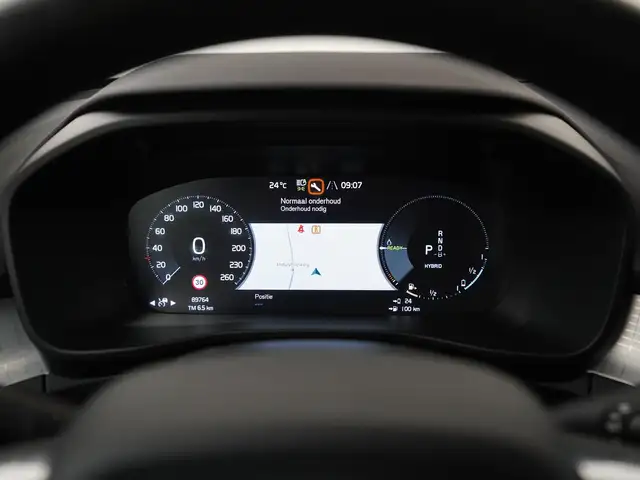 Volvo XC40 view 10