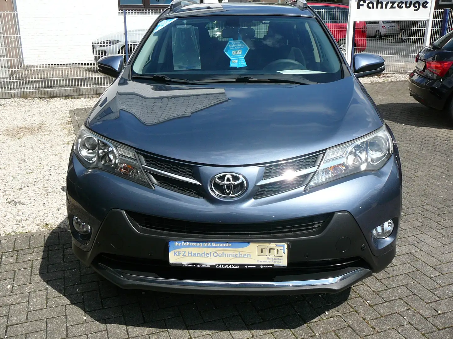 Toyota RAV 4 Edition 2014,1.Hand,Scheckheft,Navigation,AHK,usw! Blau - 2
