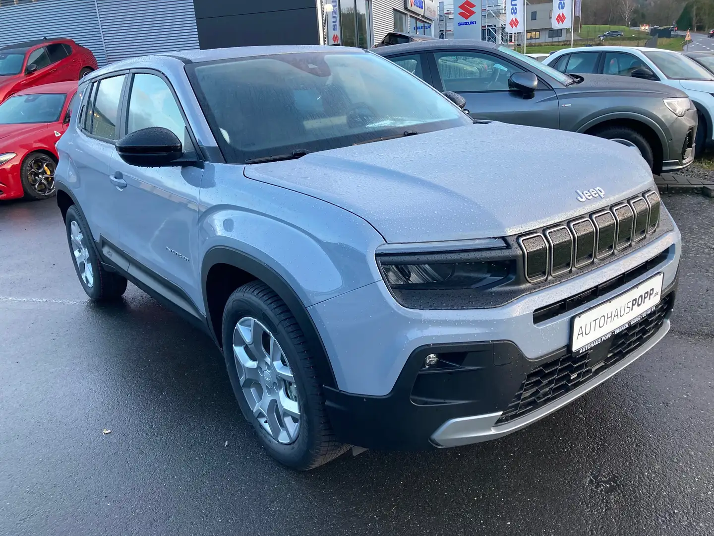 Jeep Avenger Avenger 1.2 Altitude Grau - 2