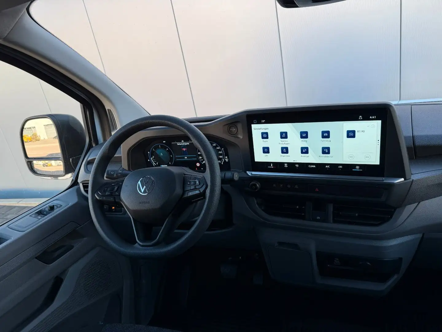 Volkswagen T7 Transporter Kasten 2.0 TDI 4MOTION/SOFORT Weiß - 2