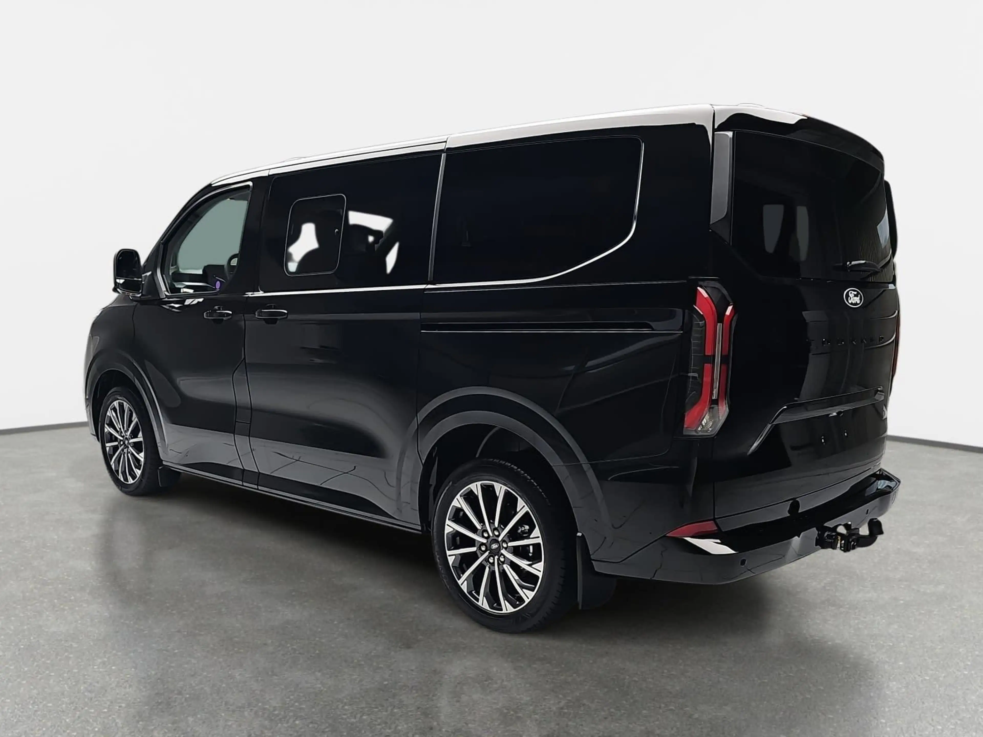 Ford Tourneo Custom TOURNEO CUSTOM 2.0 ECOBLUE AUTO. L1 TITANIUM X NAV — photo 5