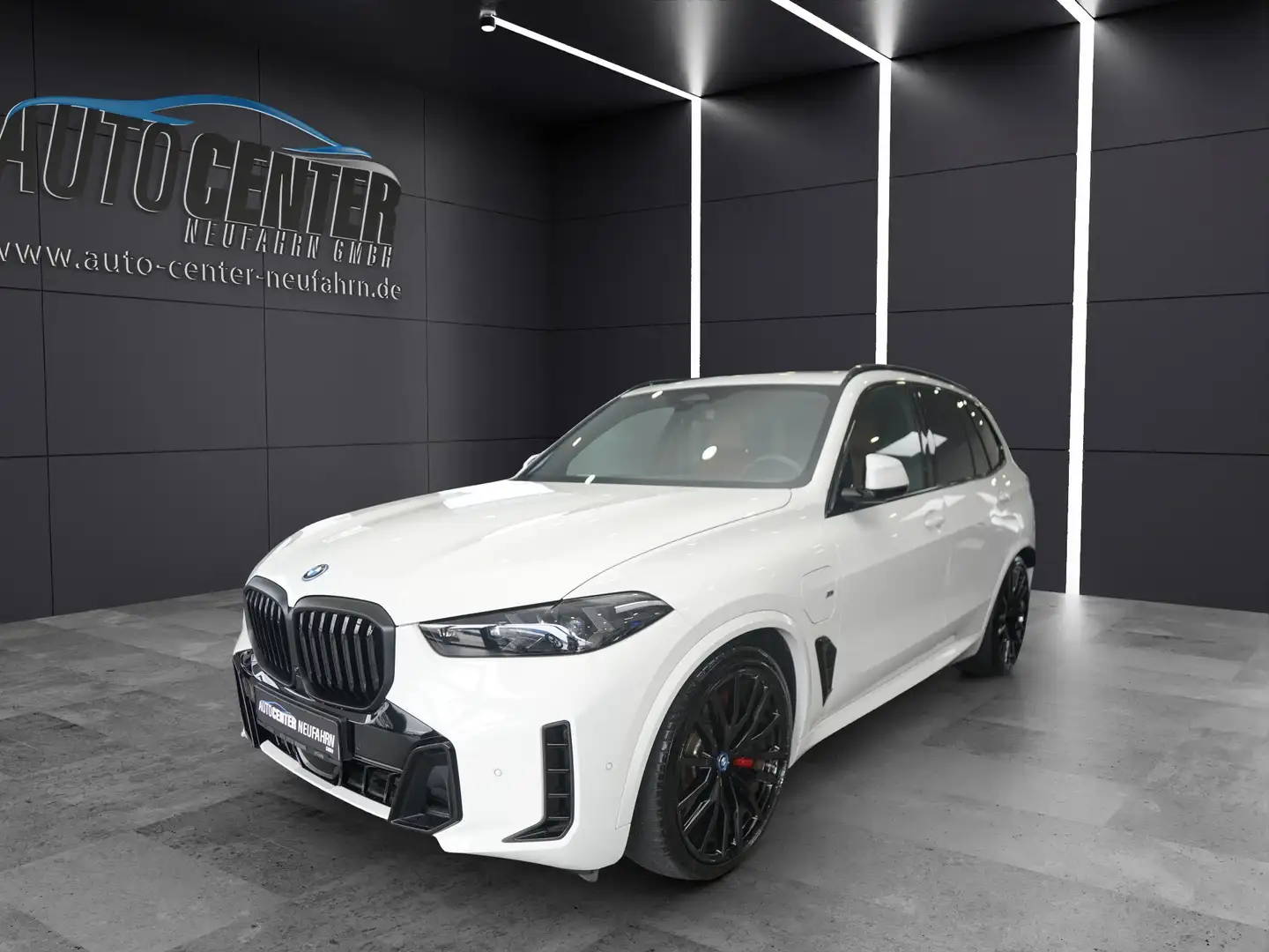 BMW X5 50 e xDrive M Sport+NAVI+360°KAMERA+HEAD UP+PANO Weiß - 1