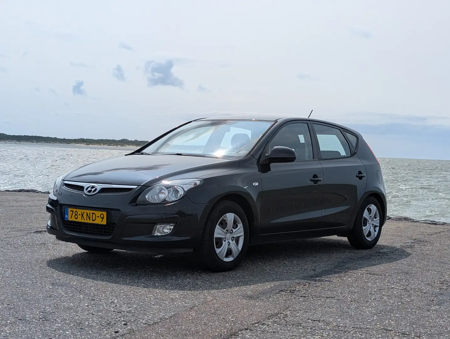 Hyundai i30 i30 1.4i Blue Dynamic Чорний - 1