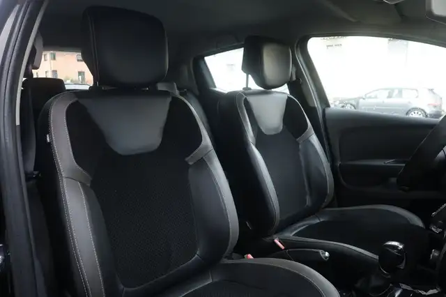 Renault Clio view 6