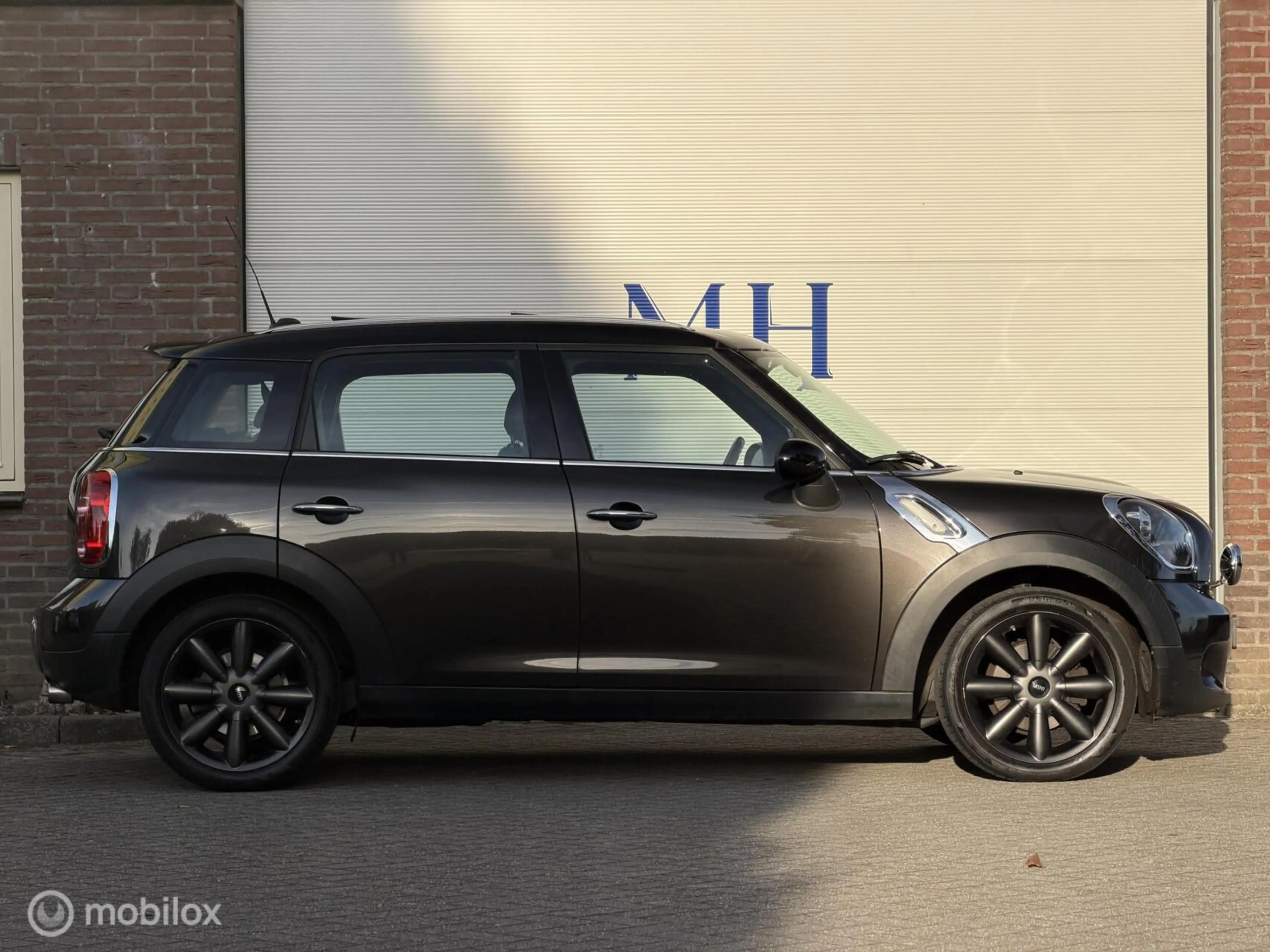MINI Cooper Countryman 1.6 Knockout Edition Pano Leder Cruise — photo 8