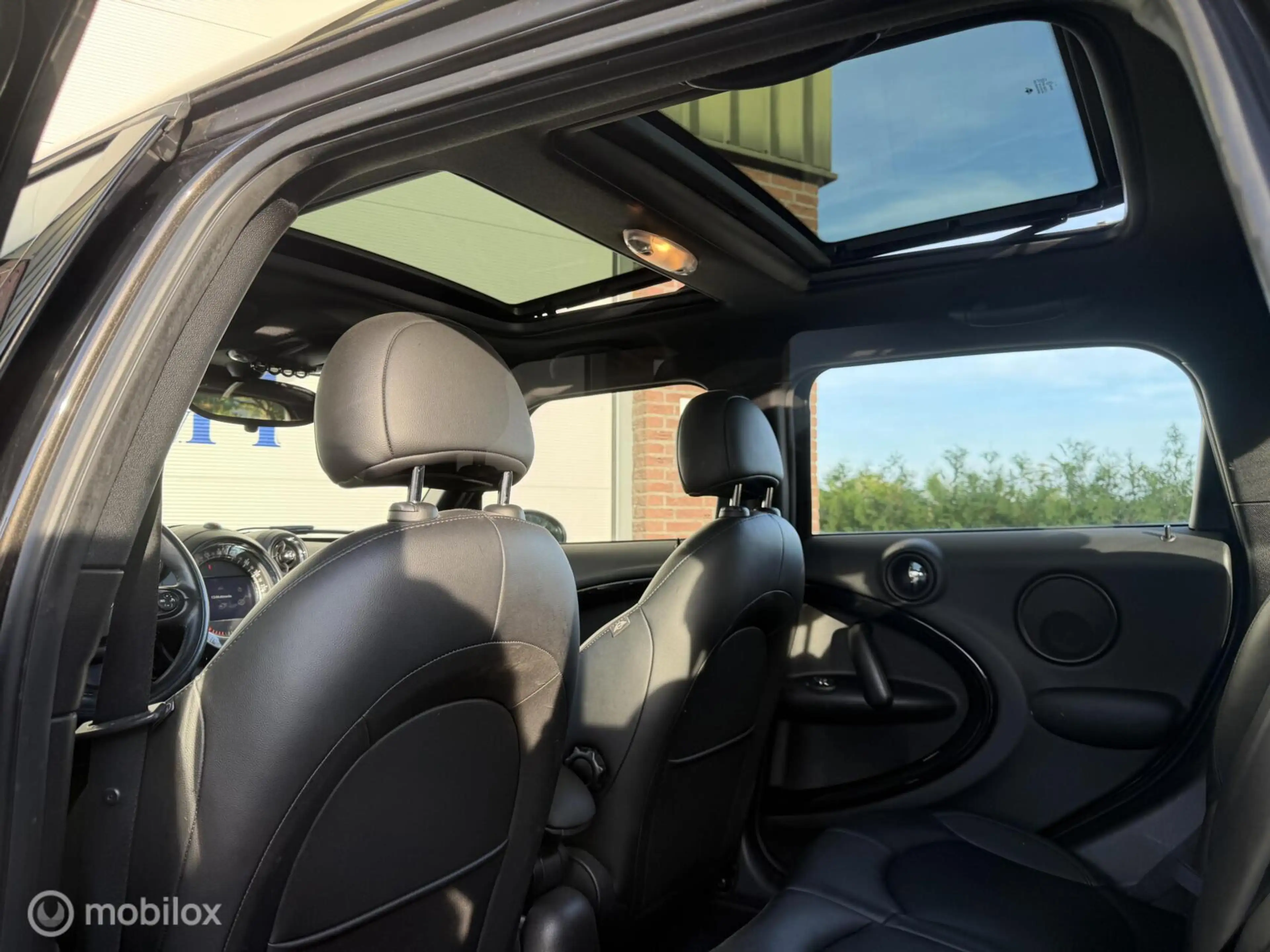 MINI Cooper Countryman 1.6 Knockout Edition Pano Leder Cruise — photo 21
