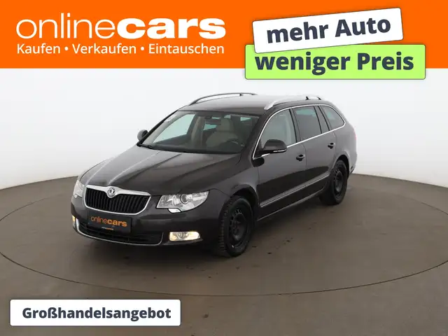 Skoda Superb Combi 2.0 TDI Elegance Aut LEDER SITZHZG