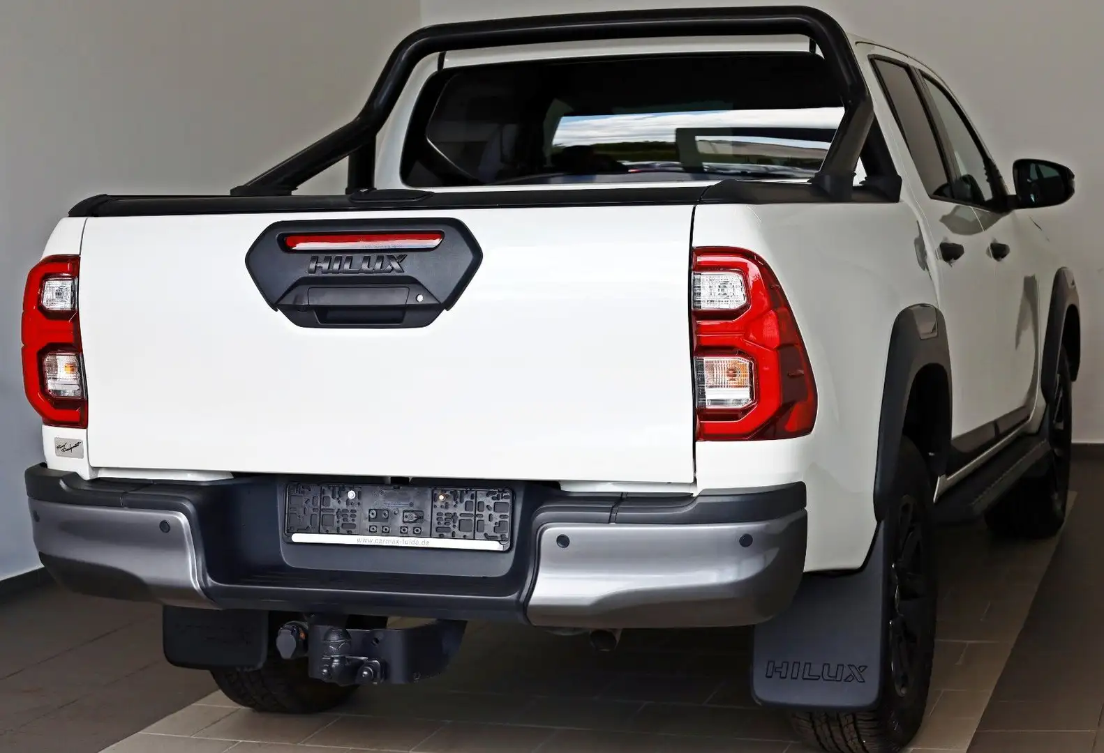 Toyota Hilux Double Cab Invincible,Leder,Navi,Rollo,AHK White - 2