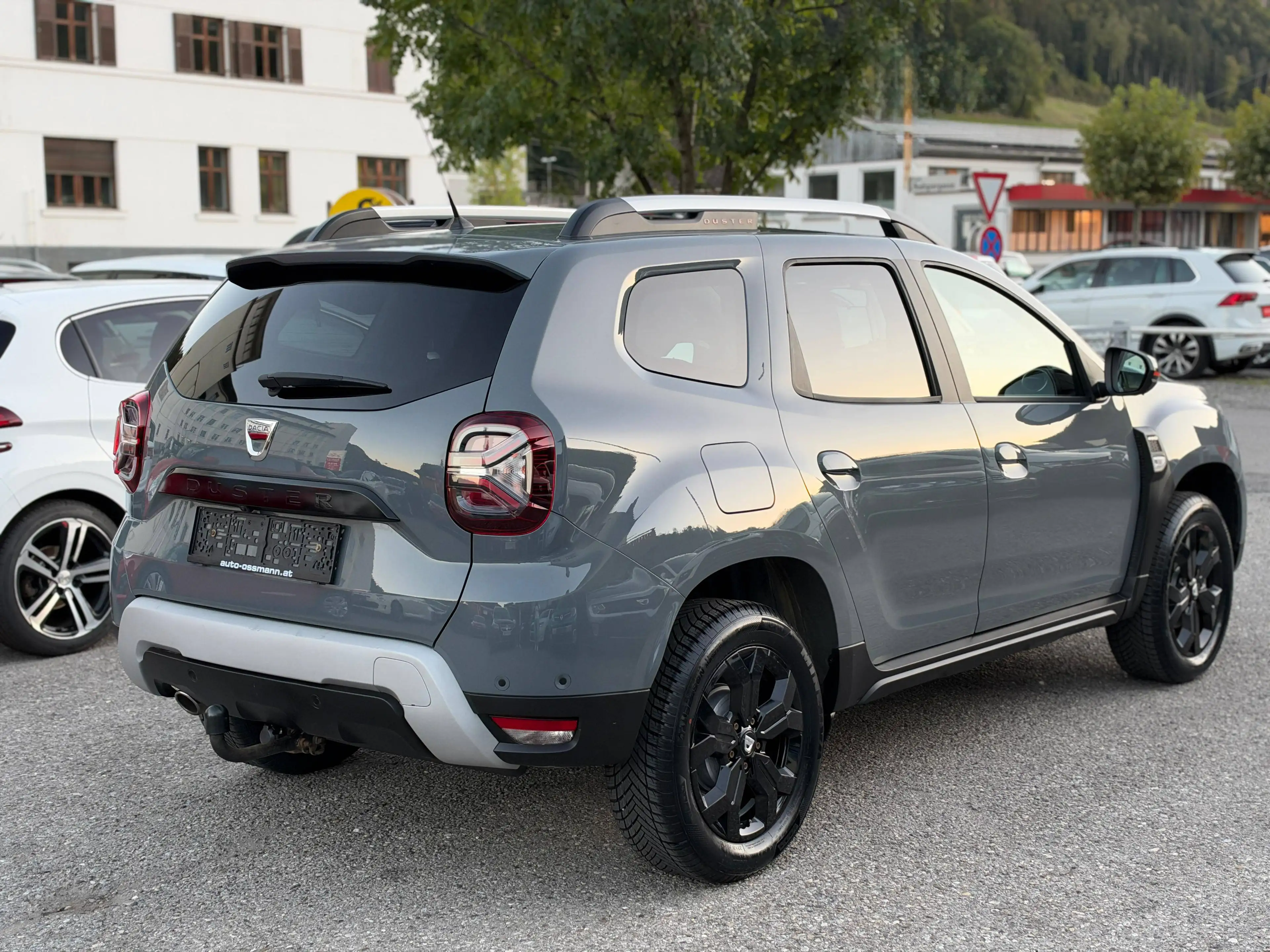 Dacia Duster Diesel Allrad Extreme | Navi | Leder | Anhängerk. | 360° Kamera | SHZ | — photo 6
