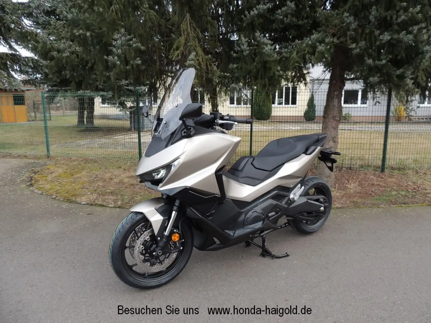 Honda Forza 750 ABS - 2