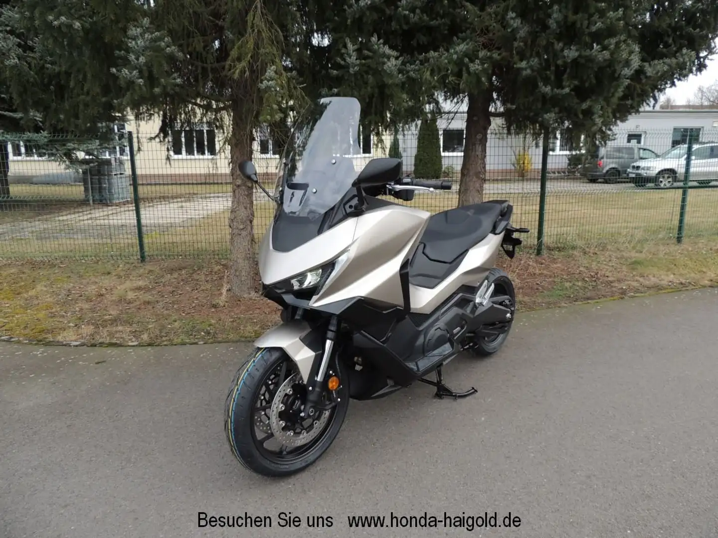 Honda Forza 750 ABS - 1
