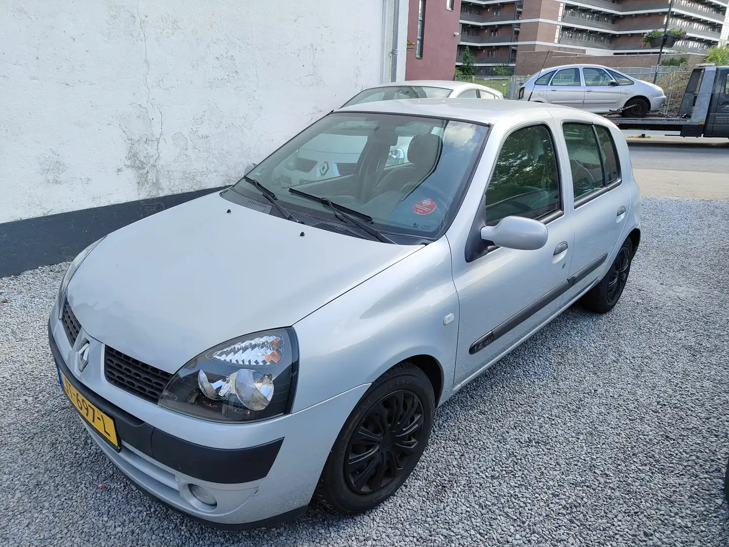 Renault Clio Clio 1.4-16V Expression Grey - 1