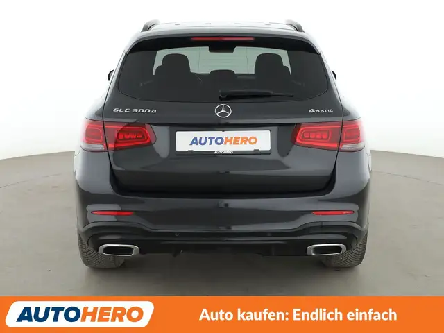 Mercedes-Benz GLC view 5