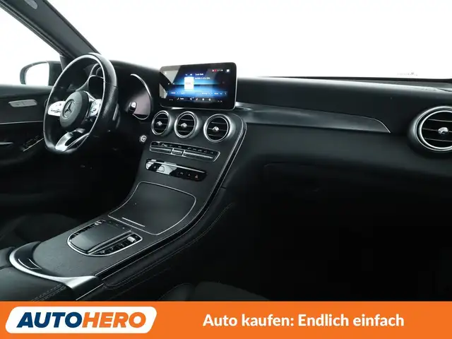 Mercedes-Benz GLC view 13