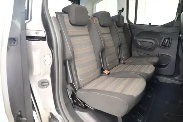 Opel Combo view 12