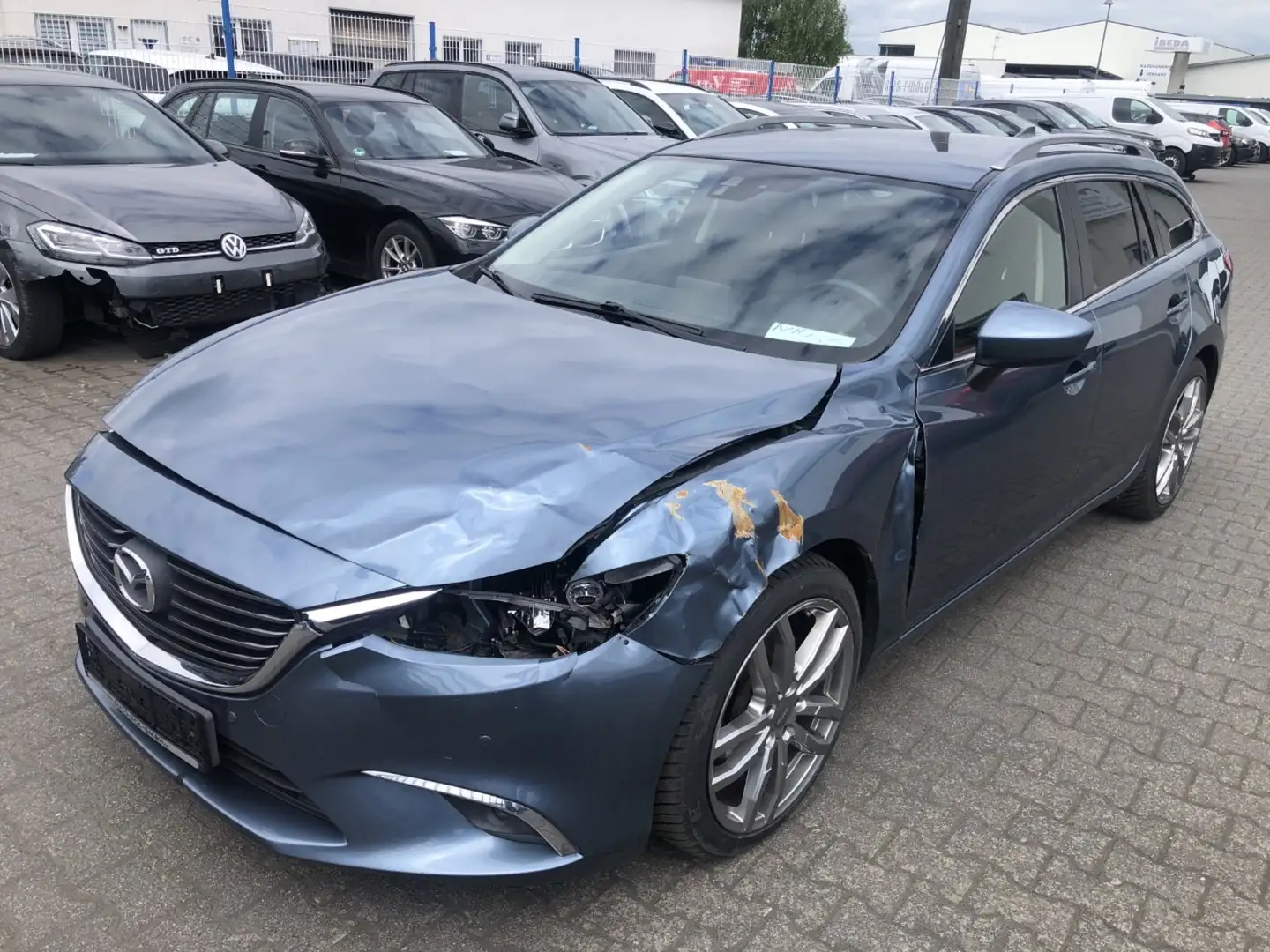 Mazda 6 Exclusive-Line 2.2 Diesel, EURO6, Automatik Blau - 1