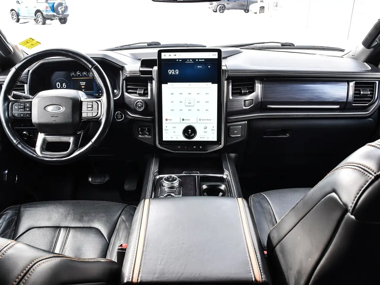 Ford Expedition снимка Ford Expedition