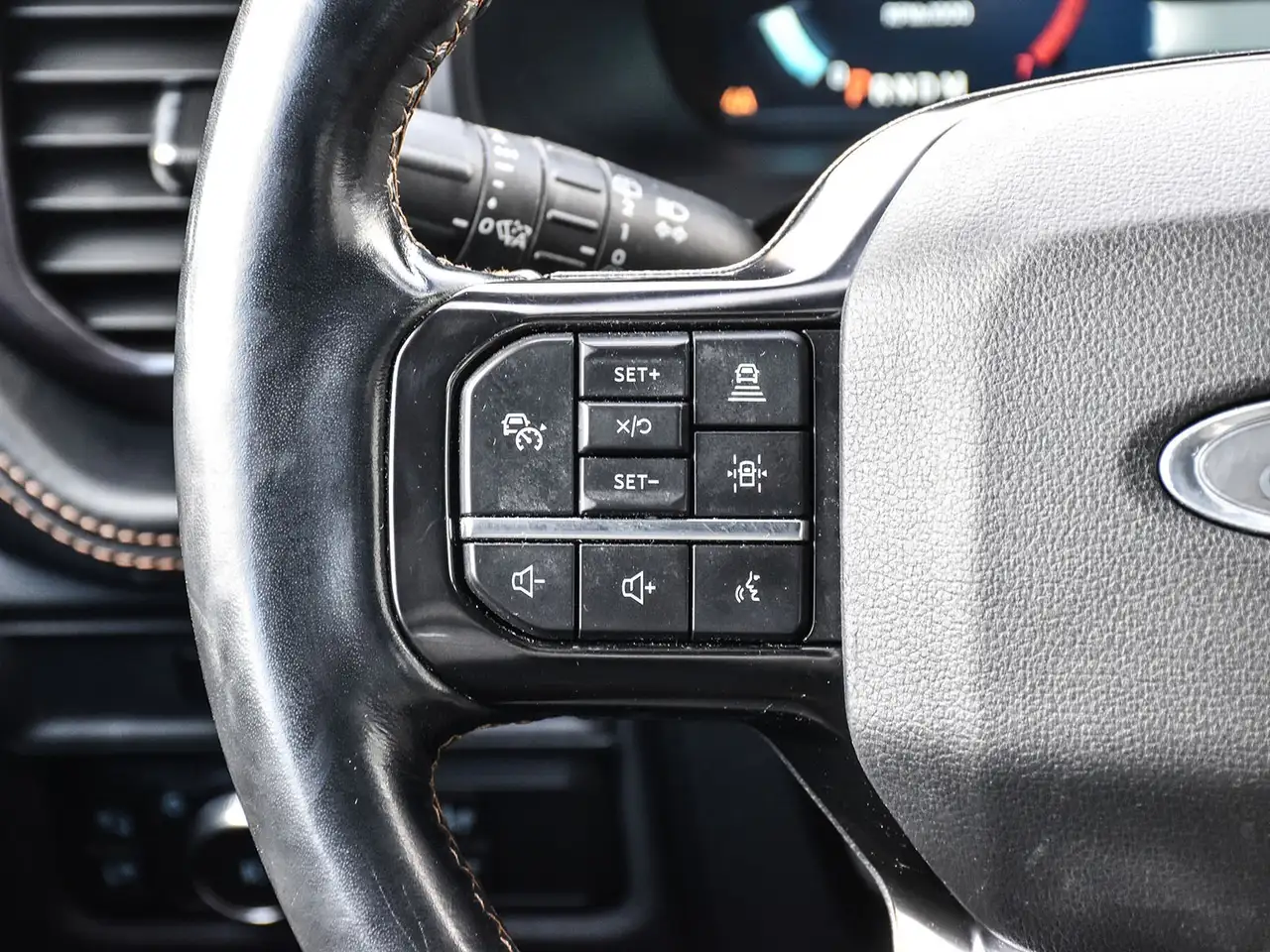 Ford Expedition снимка Ford Expedition