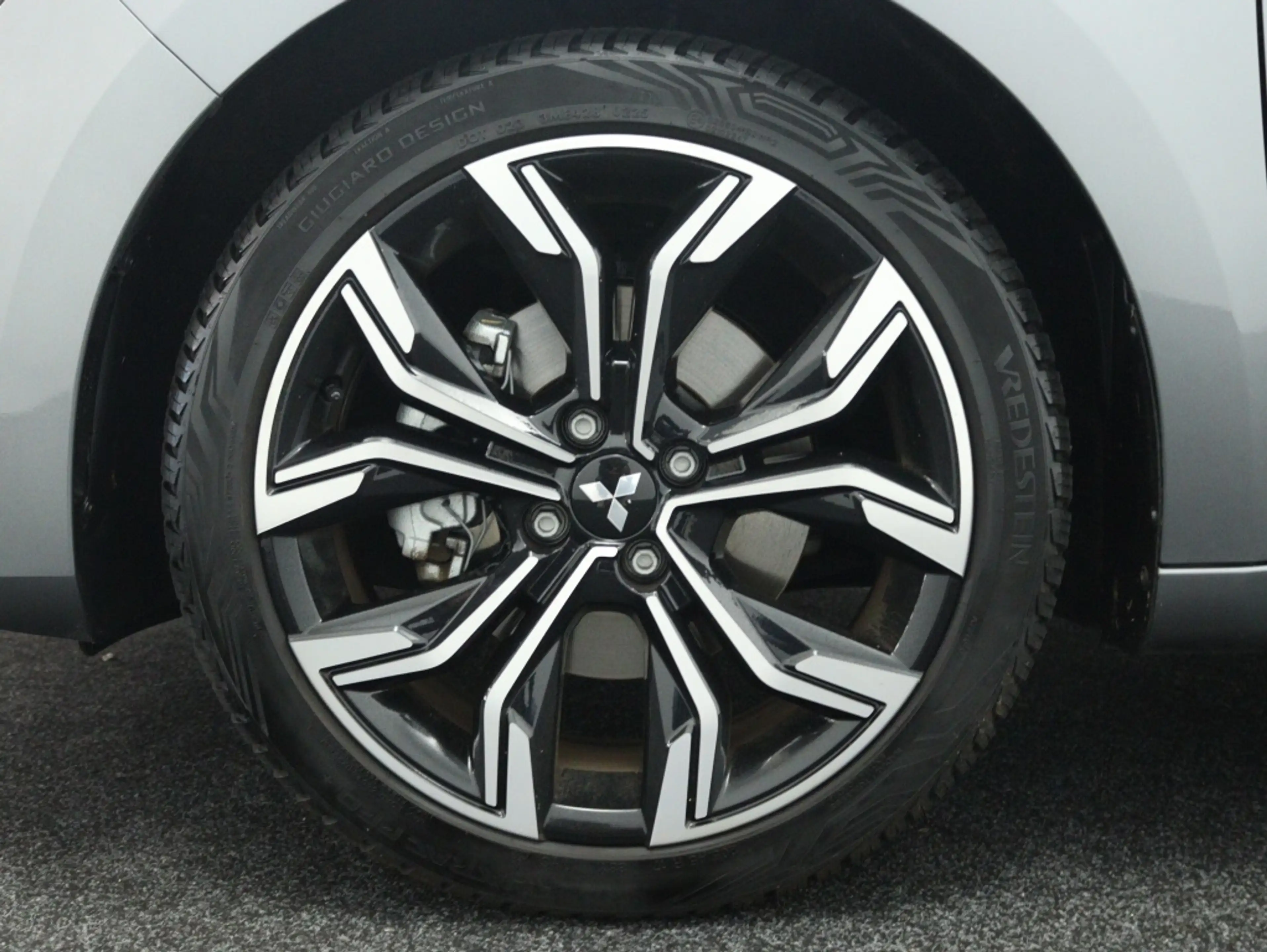 Mitsubishi Colt 1.6 HEV Intense+ | All season | Navigatie | Camera — photo 7