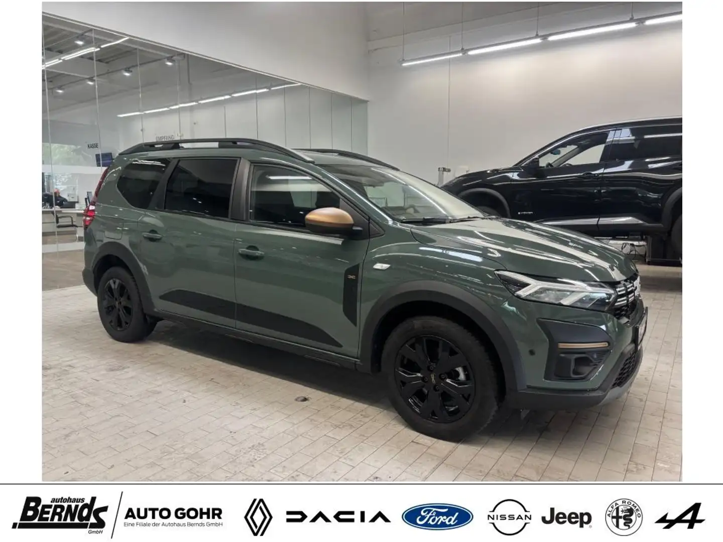 Dacia Jogger TCe 110 (7-Sitzer) Extreme+ KLIMAUTOM. NAVIG. PDC Groen - 2