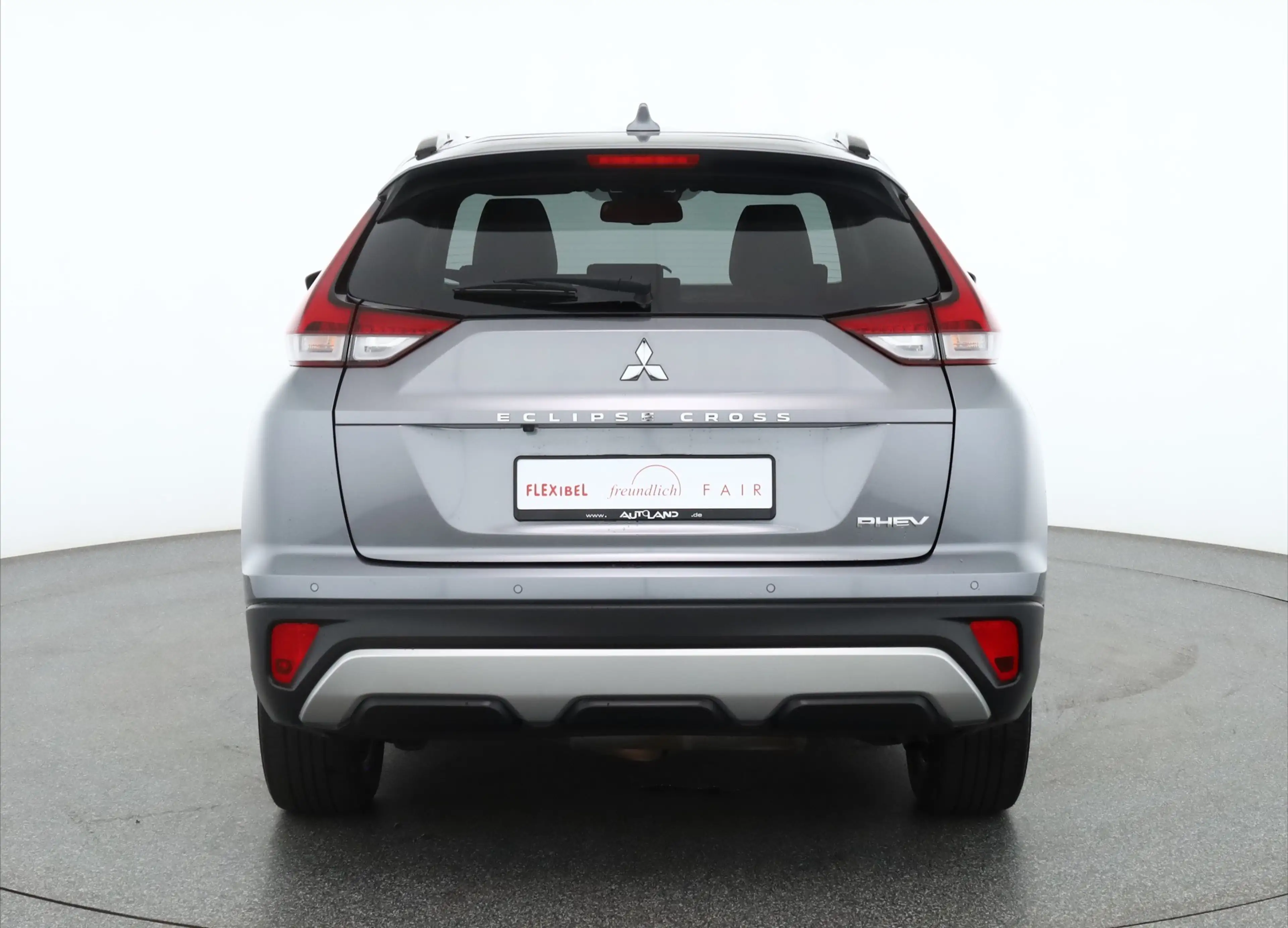 Mitsubishi Eclipse Cross 2.4 PHEV 4WD LED Kamera Navi USB — photo 4