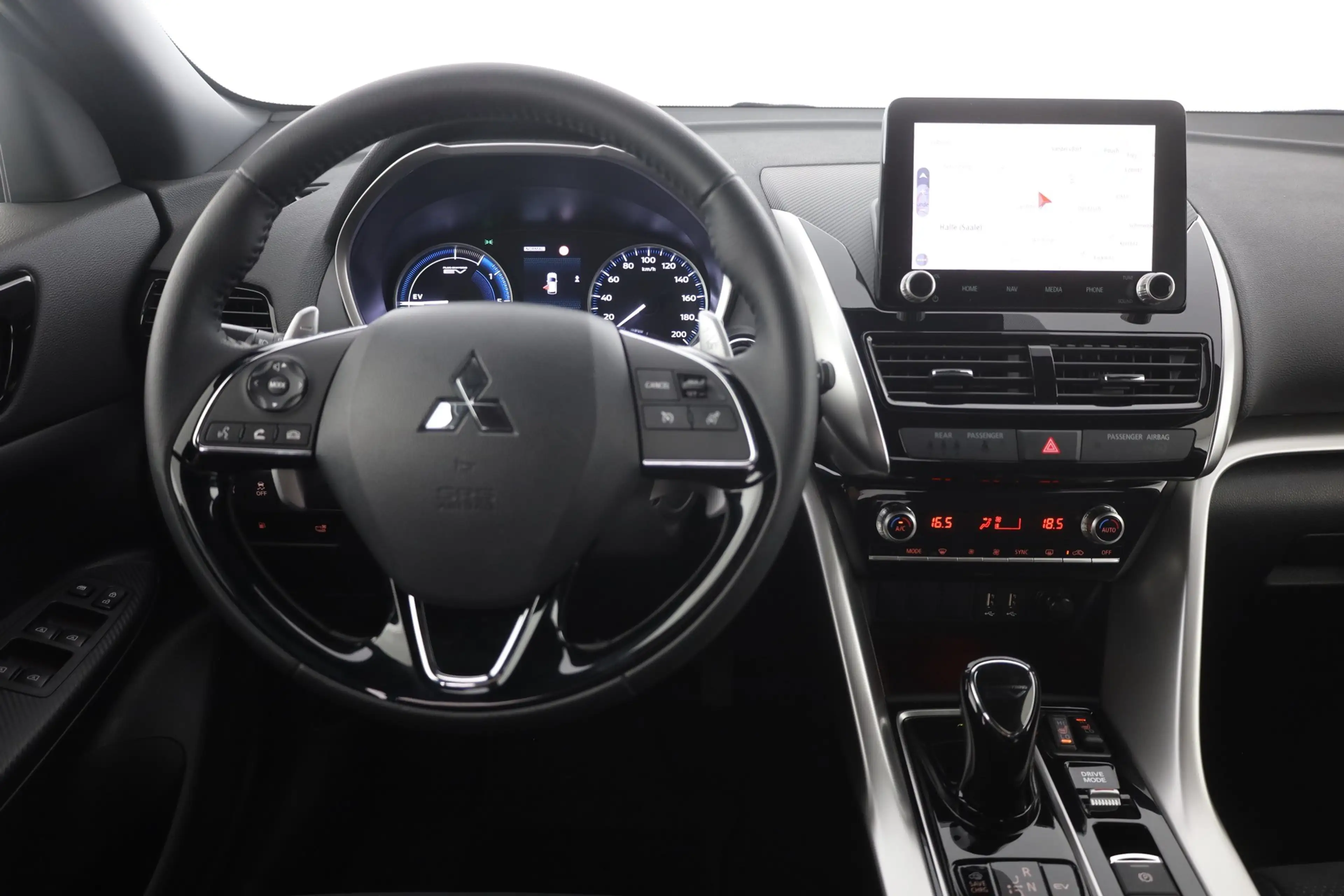 Mitsubishi Eclipse Cross 2.4 PHEV 4WD LED Kamera Navi USB — photo 10