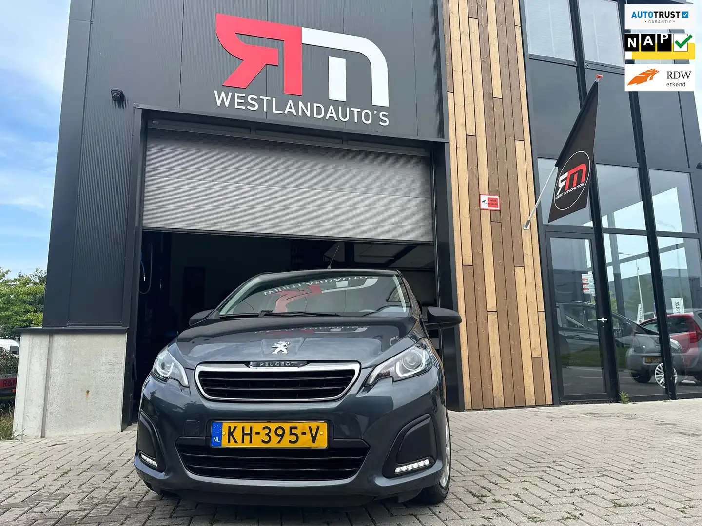 Peugeot 108 1.0 e-VTi Access/ zeer zuinig Gris - 1