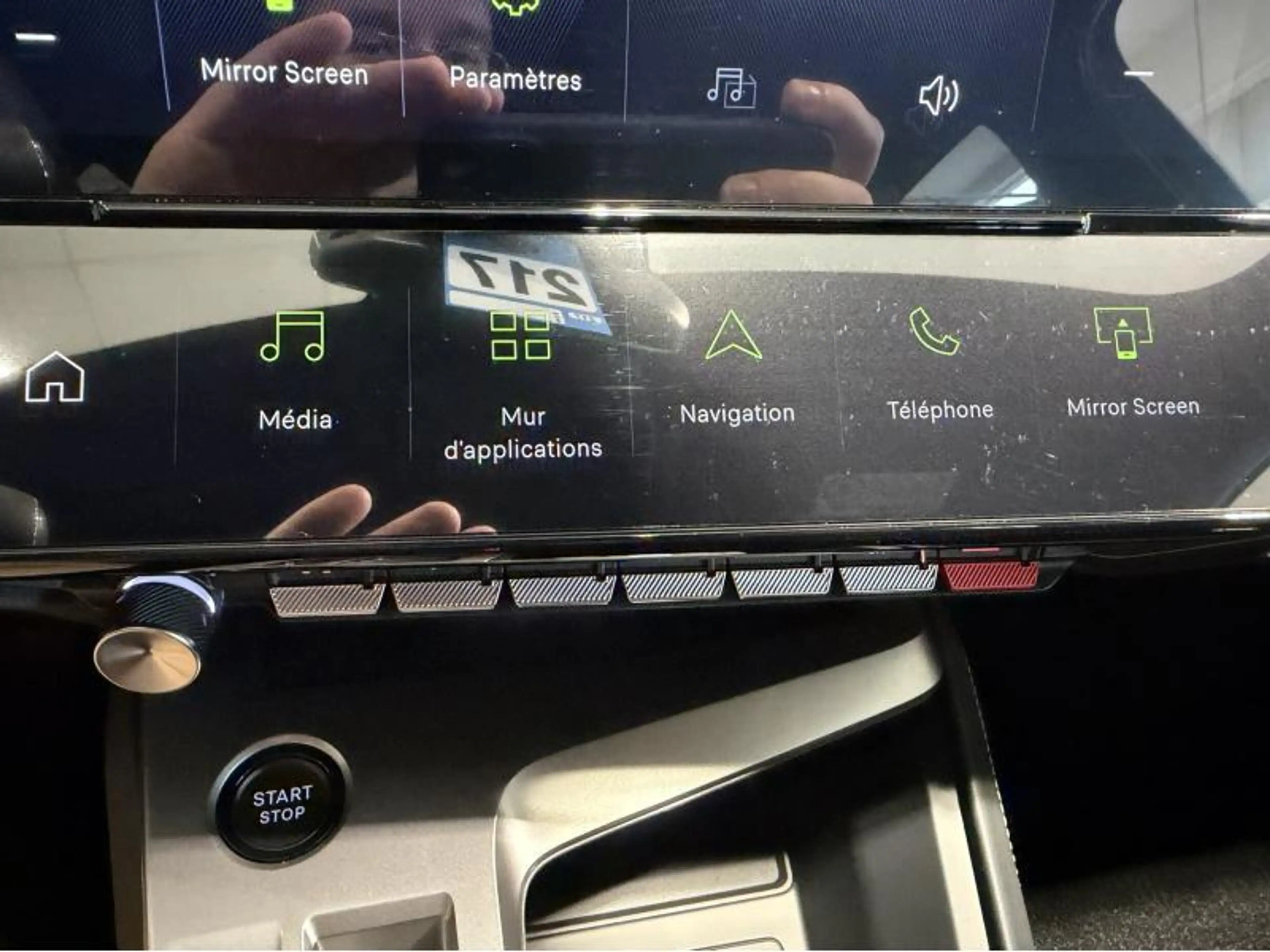 Peugeot 408 GT Exclusive — photo 12