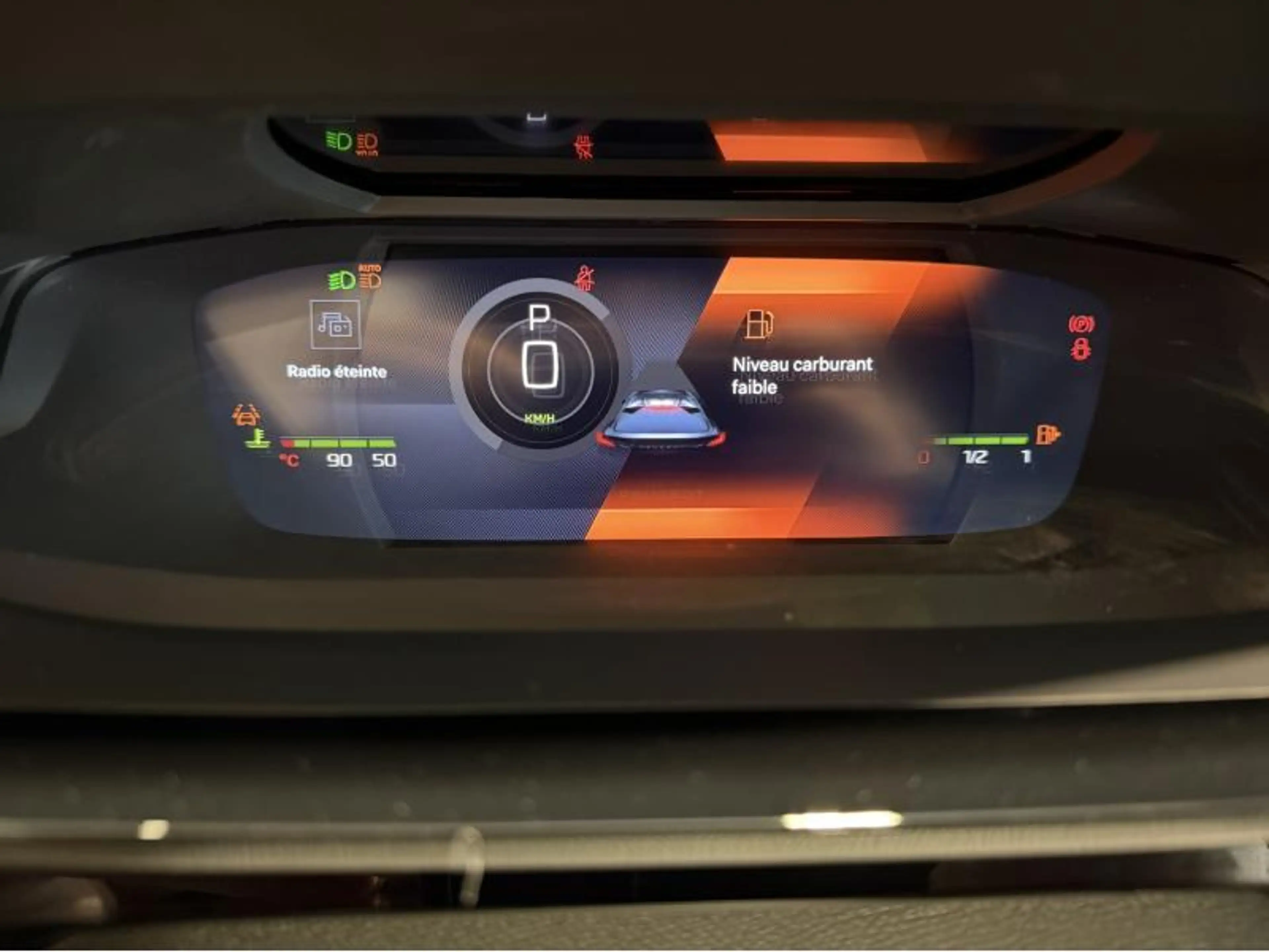 Peugeot 408 GT Exclusive — photo 4