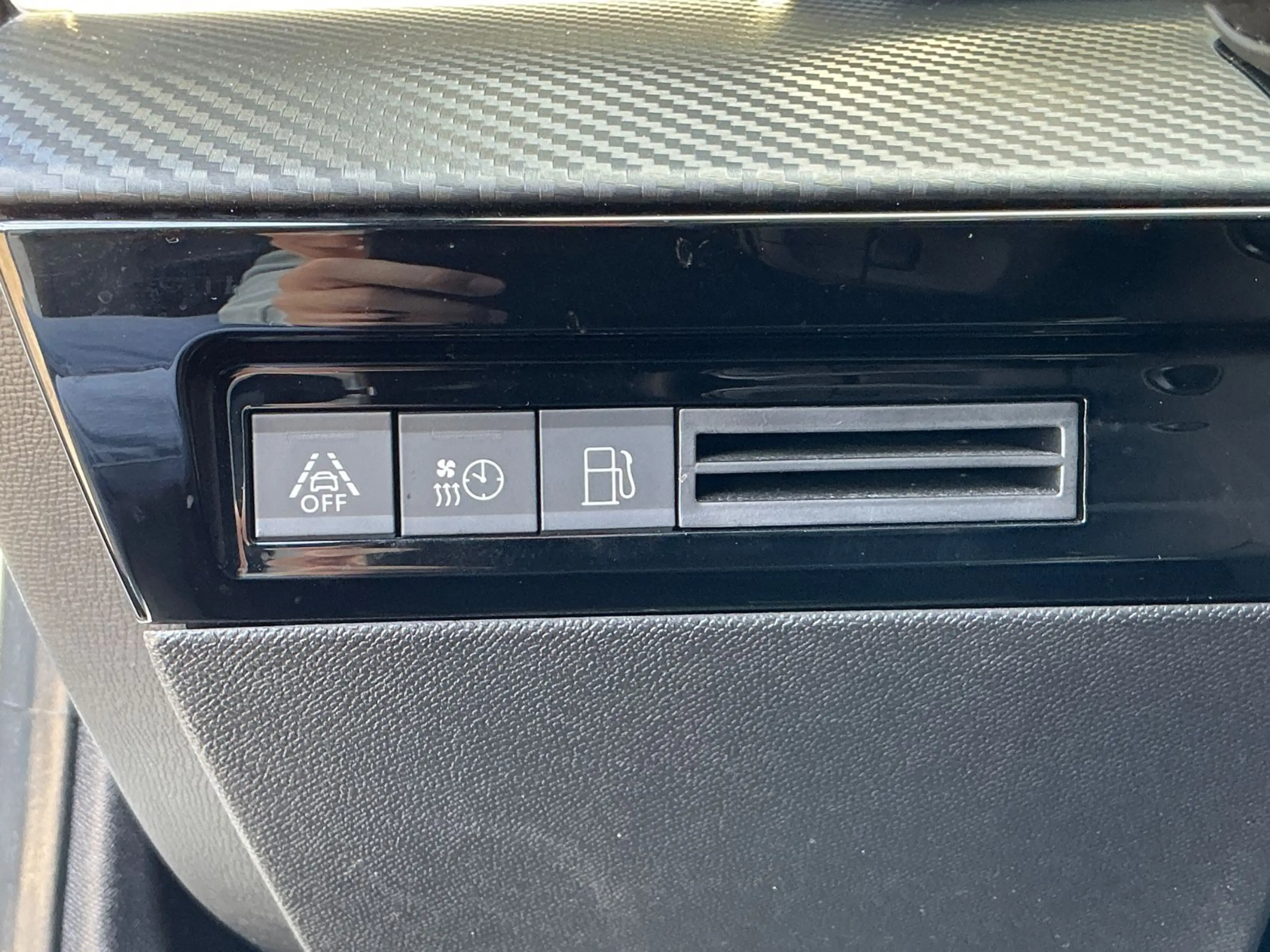 Peugeot 508 SW Hybrid 225 Allure BT NAVI CarPlay — photo 29