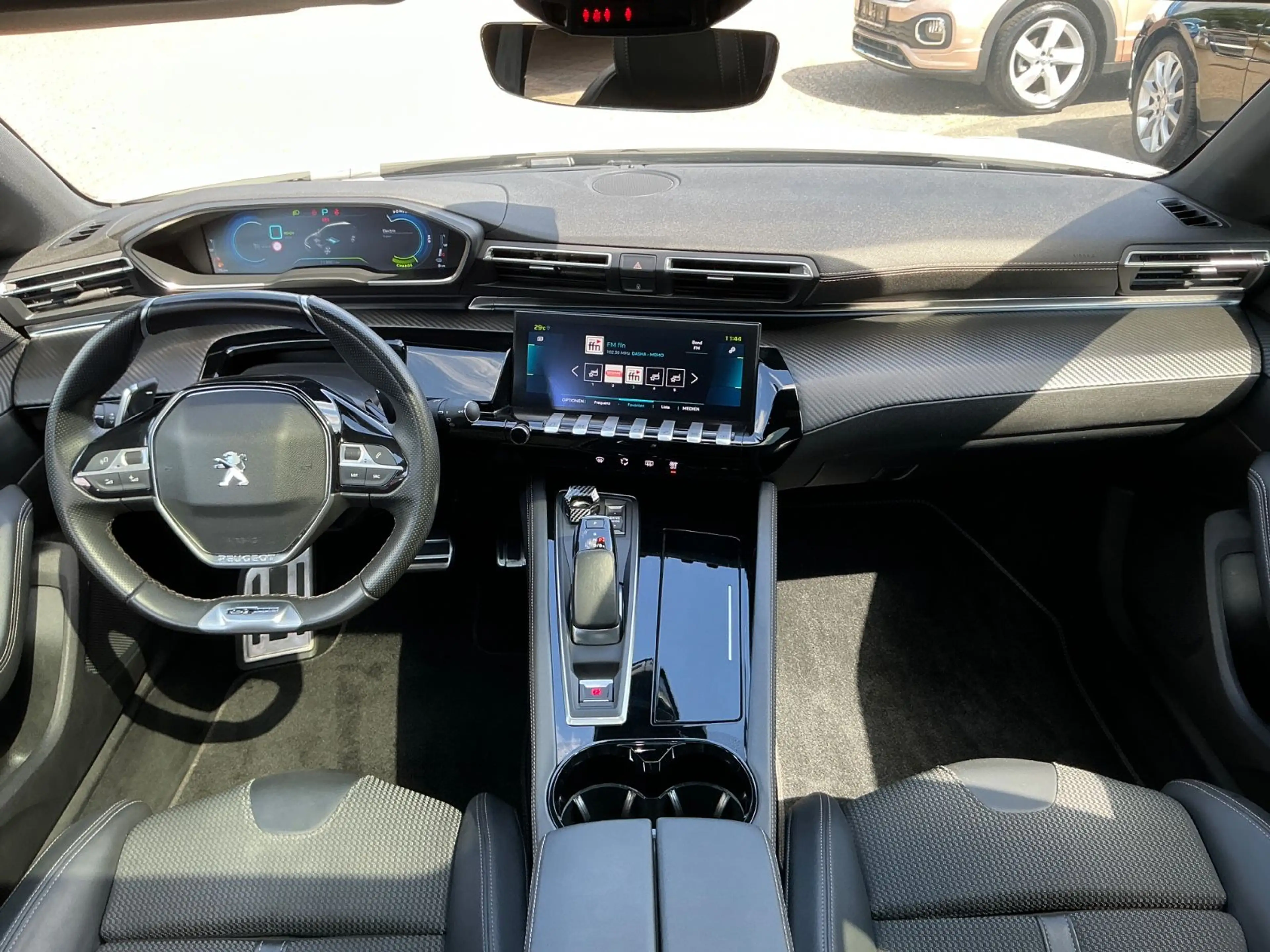 Peugeot 508 SW Hybrid 225 Allure BT NAVI CarPlay — photo 15