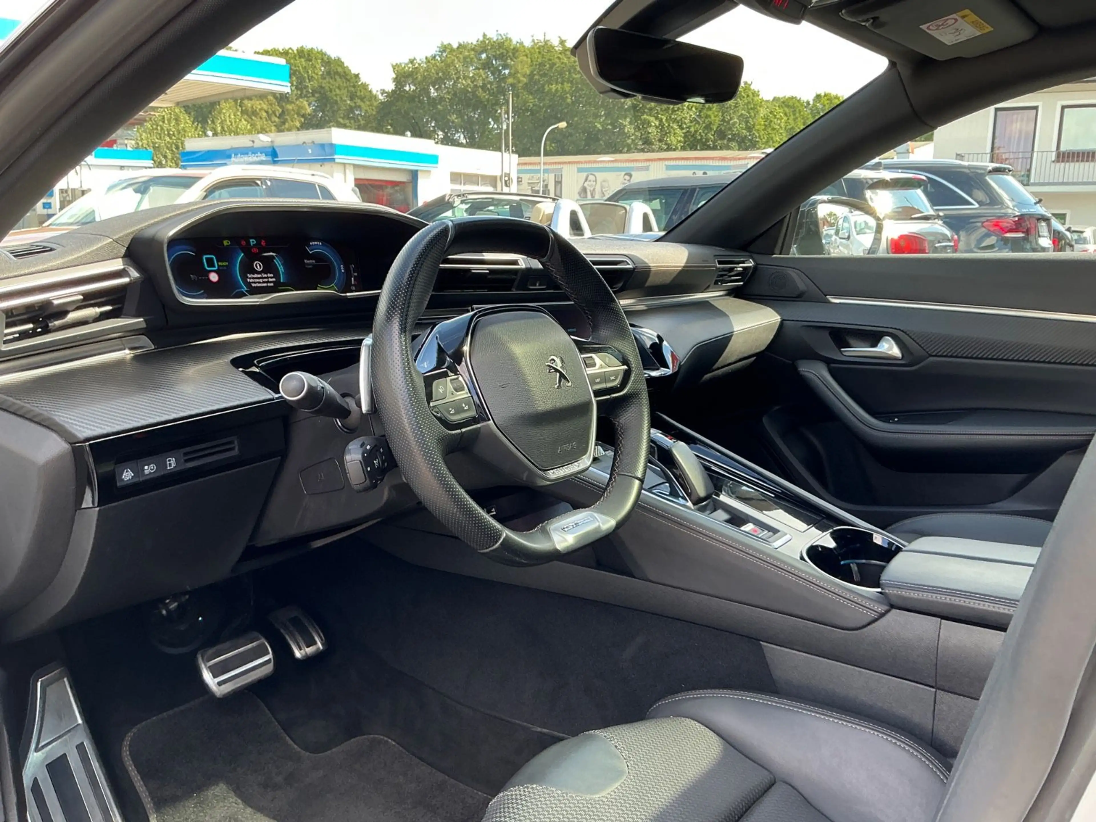 Peugeot 508 SW Hybrid 225 Allure BT NAVI CarPlay — photo 12