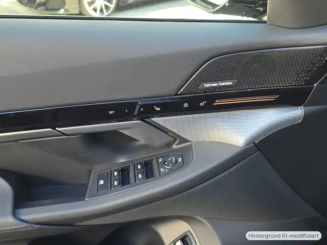 BMW 5 Series view 13