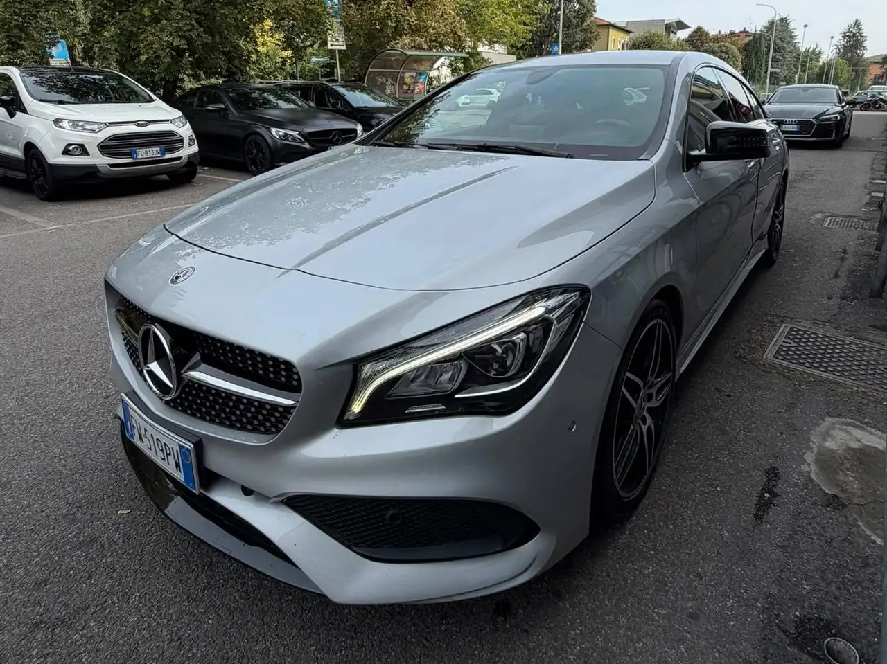 Mercedes-Benz CLA 200