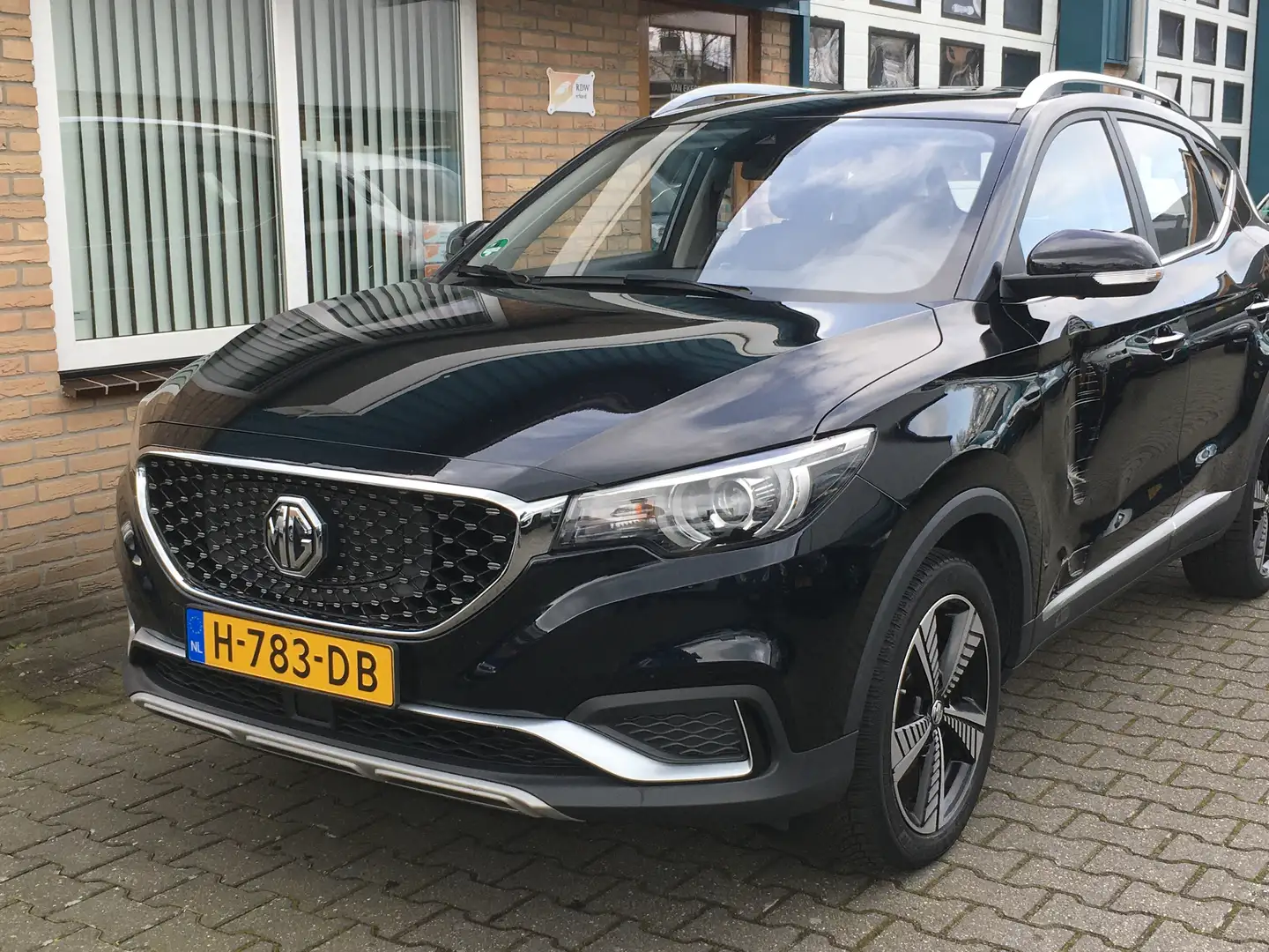 MG ZS EV Luxury 45 kWh (Bruto €10.100,-) Nero - 2
