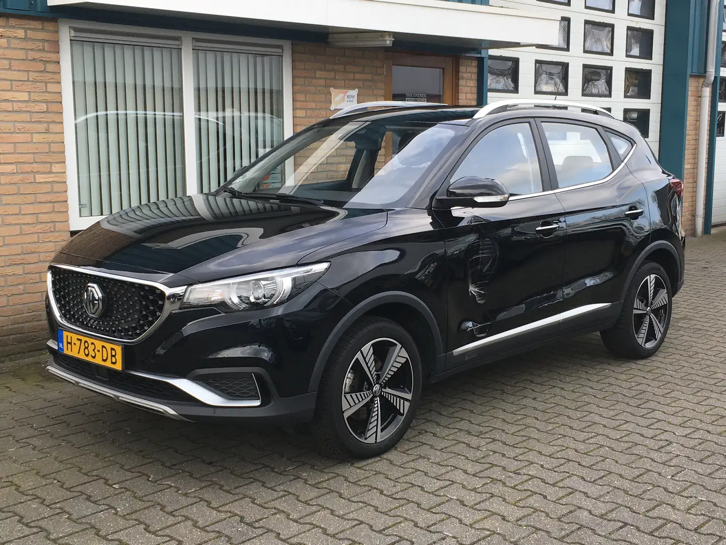 MG ZS EV Luxury 45 kWh (Bruto €10.100,-) Nero - 1
