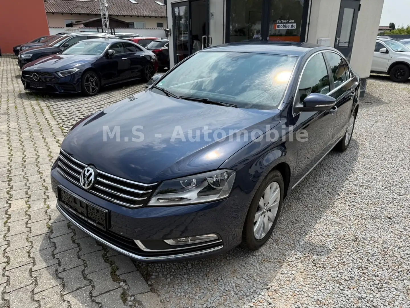 Volkswagen Passat Lim. Comfortline*2.Hand*Navi*Touch*SHZ*CD Blau - 1