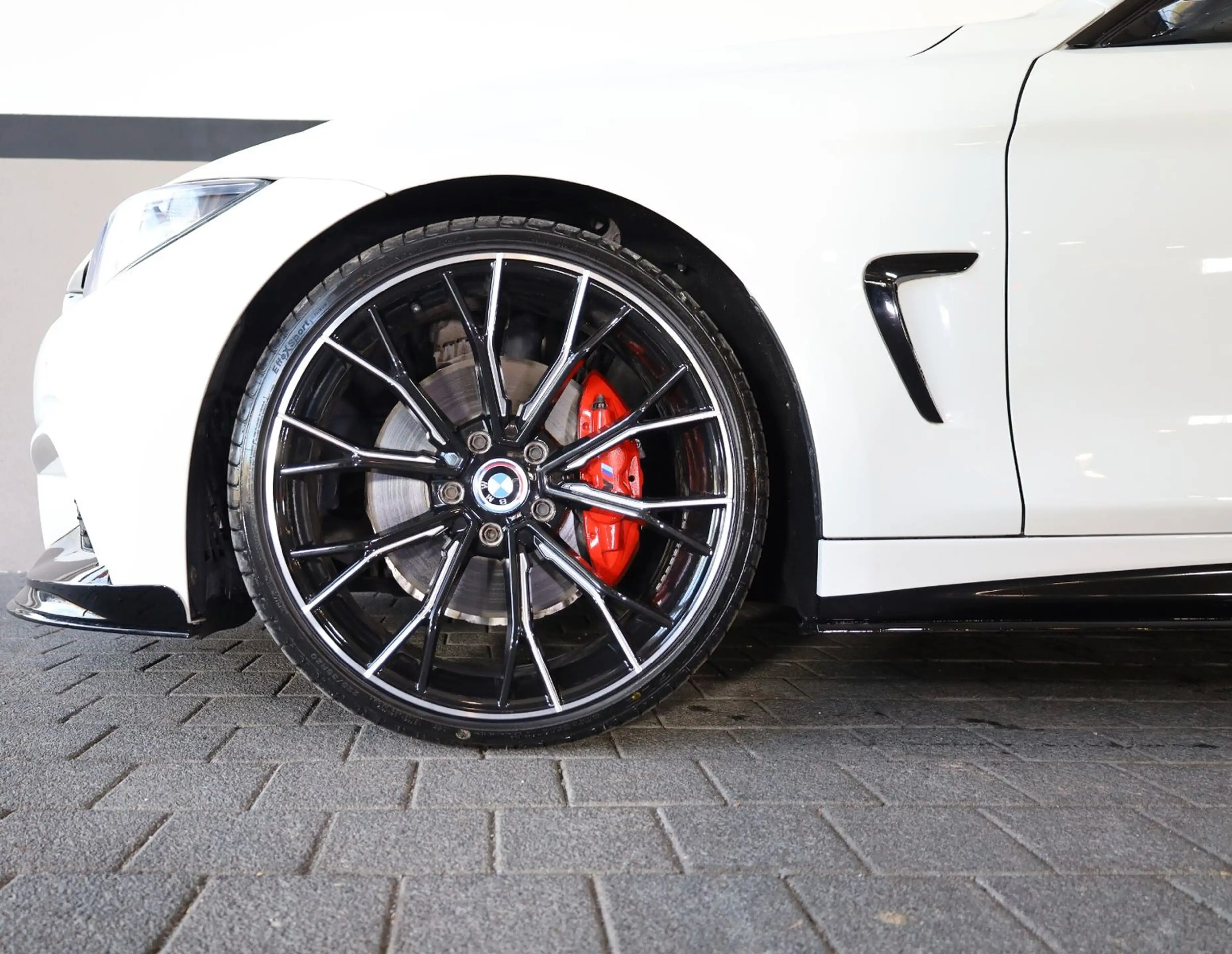 BMW 435 i xDrive Coupé/OLED/HK/SHZ/LHZ/SBD/KAMERA/R20 — photo 4