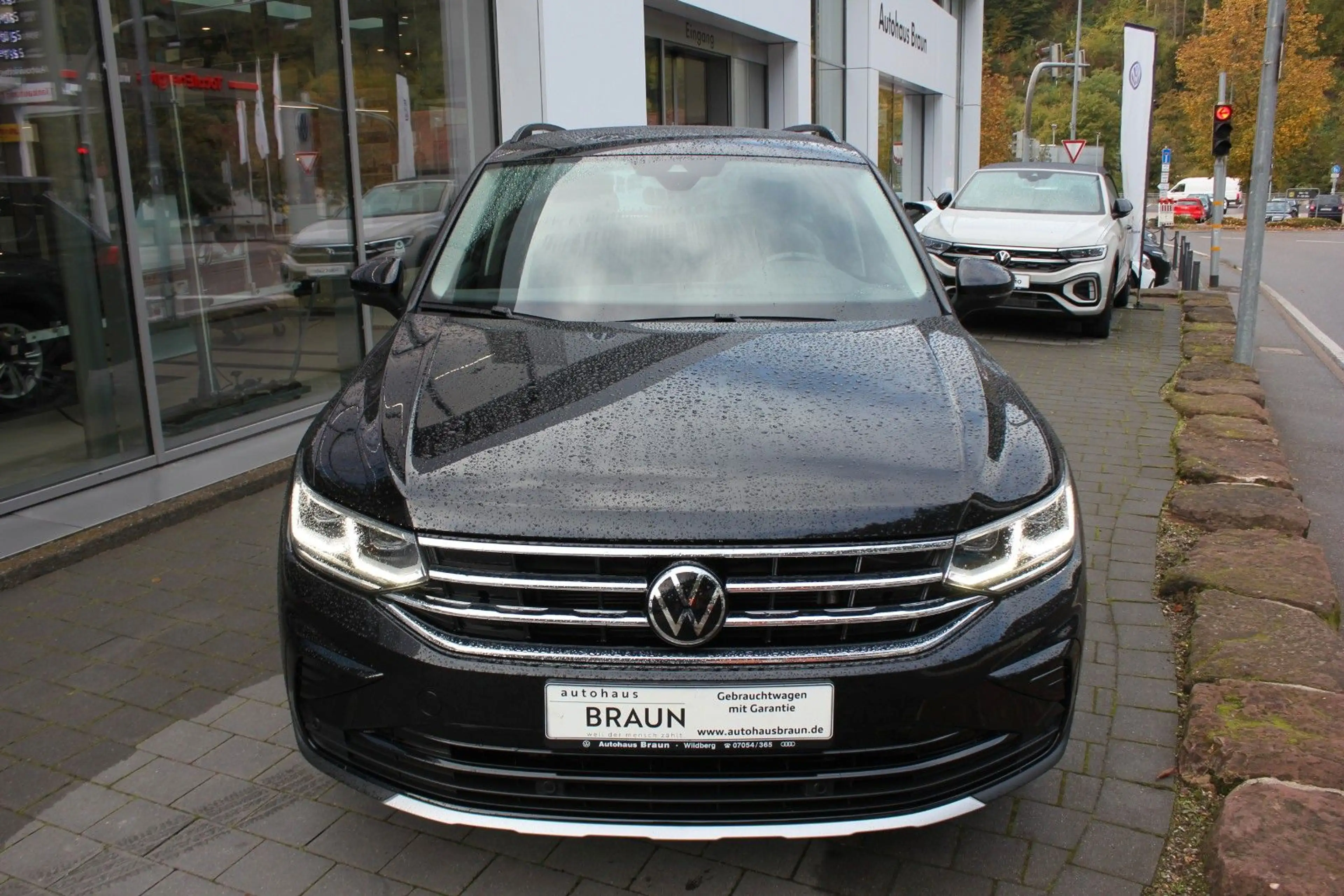 Volkswagen Tiguan Urban Sport 1.5 TSI DSG Navi,LED,ACC,PDC, — photo 3