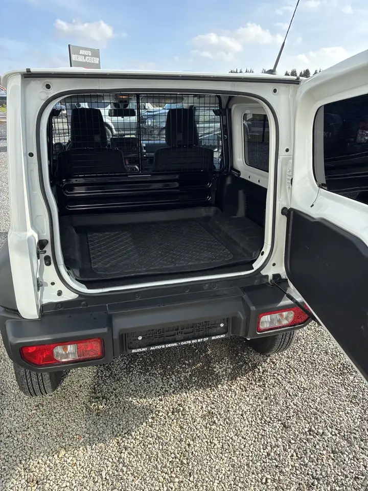 Suzuki Jimny 1.5 16 v lichte vracht — foto 4