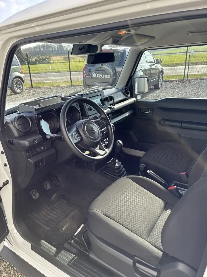 Suzuki Jimny 1.5 16 v lichte vracht — foto 5