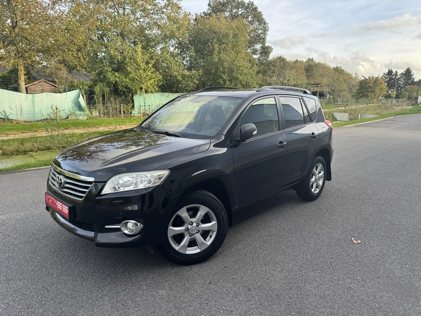 Toyota RAV 4 2.0i essence 4x4 Automatik Executive /Export Afrik Noir - 1