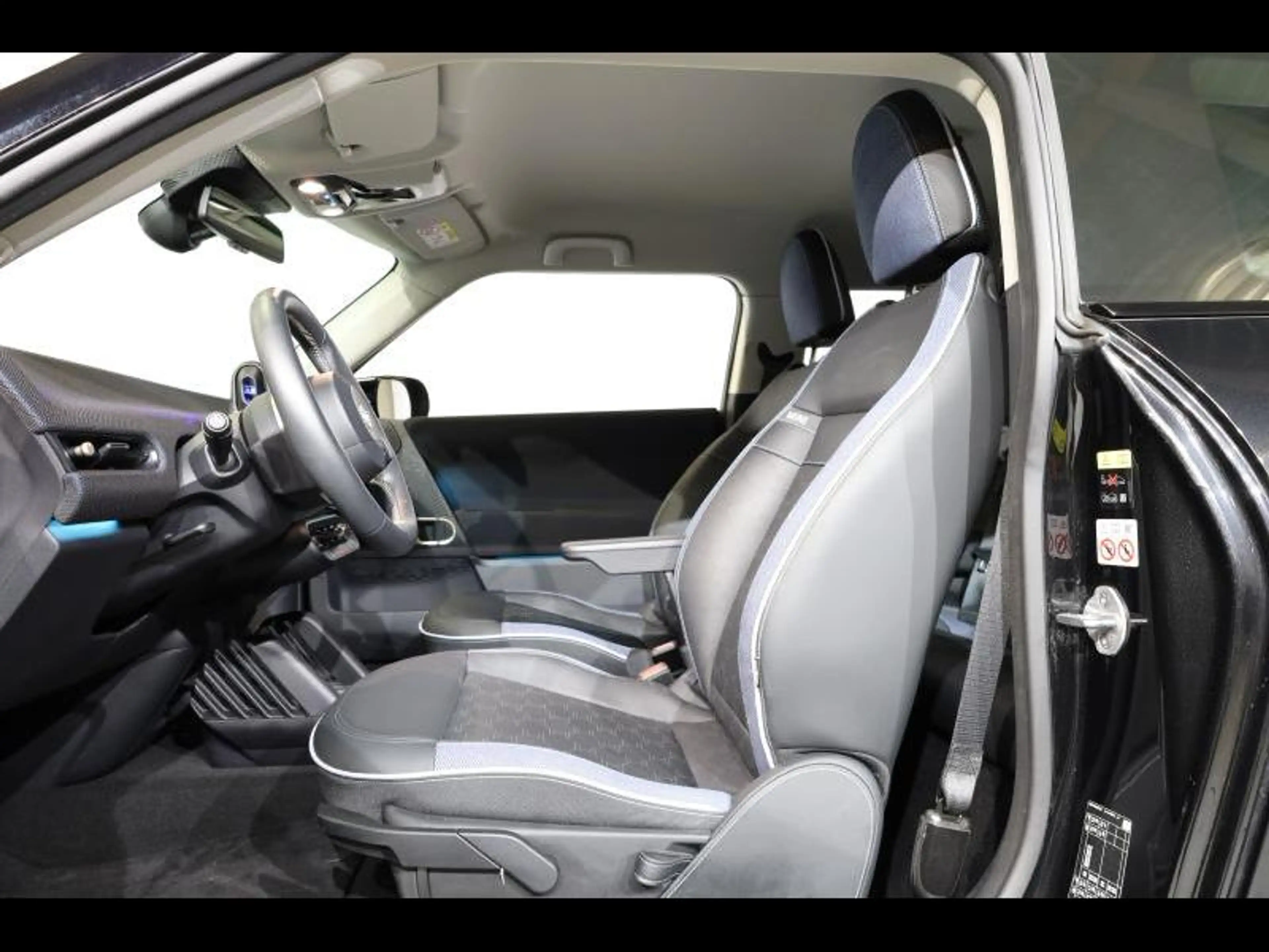 MINI Cooper E 3 PORTES — photo 10