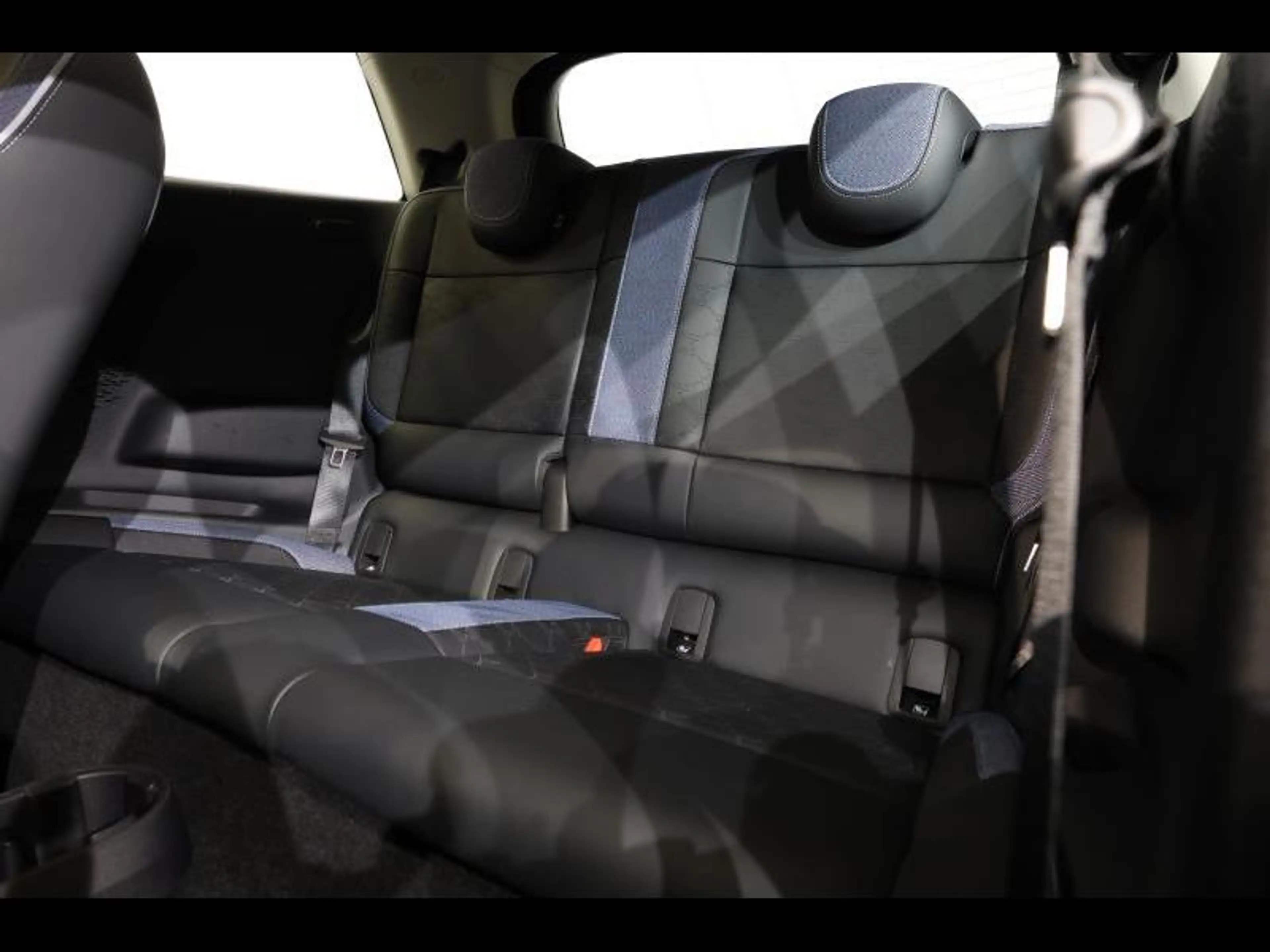 MINI Cooper E 3 PORTES — photo 11